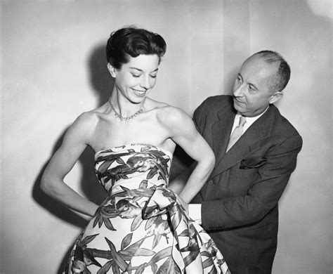 what is christian dior known for|basic things about Christian Dior.